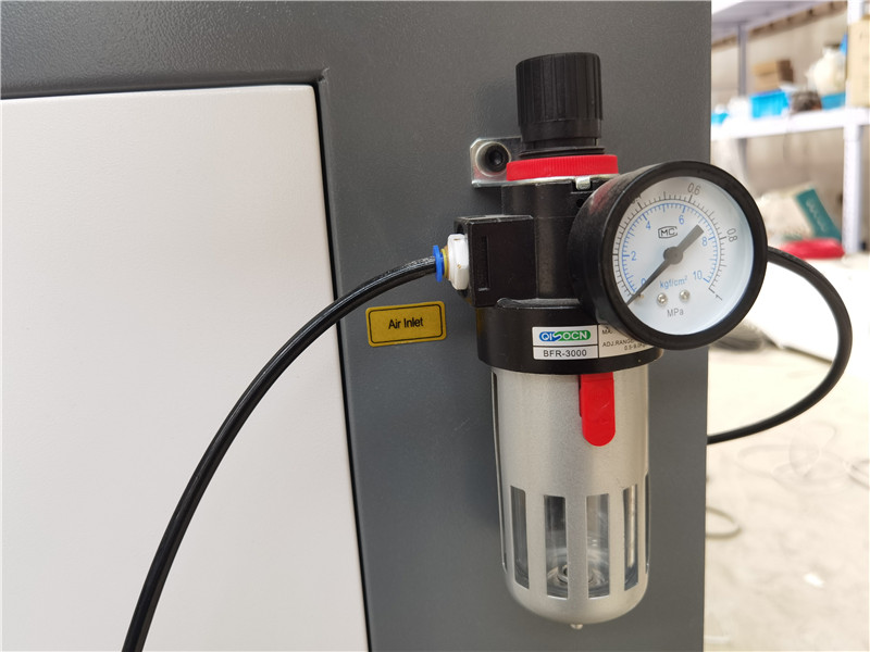 Machine de découpe laser pour tubes métal et non métal 150W RECI CO2