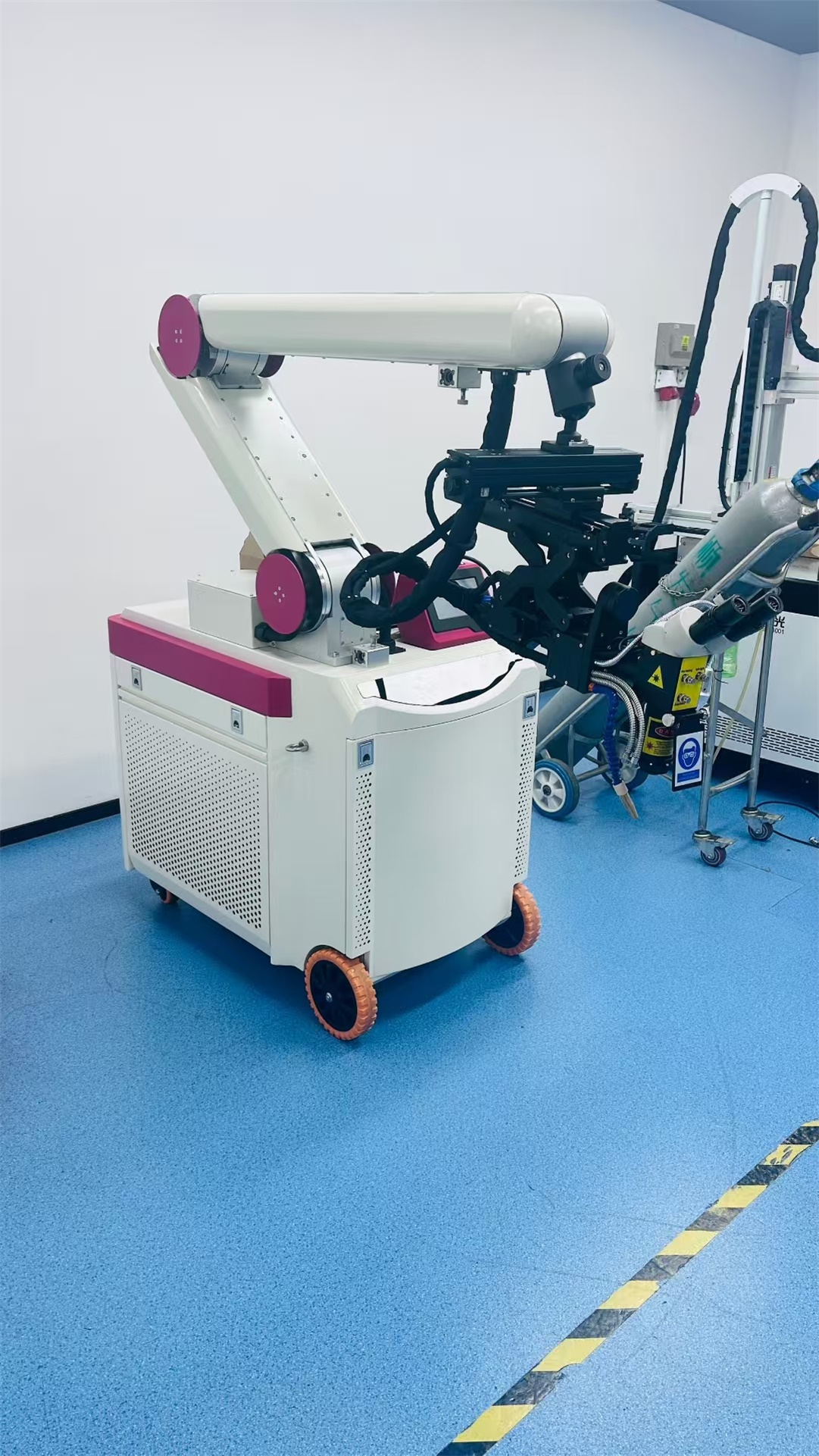 63e1545fc6ab7efc28a39d510f90aee6