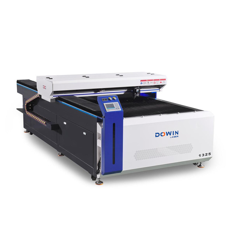 300W CO2 laser cutting machine (2)