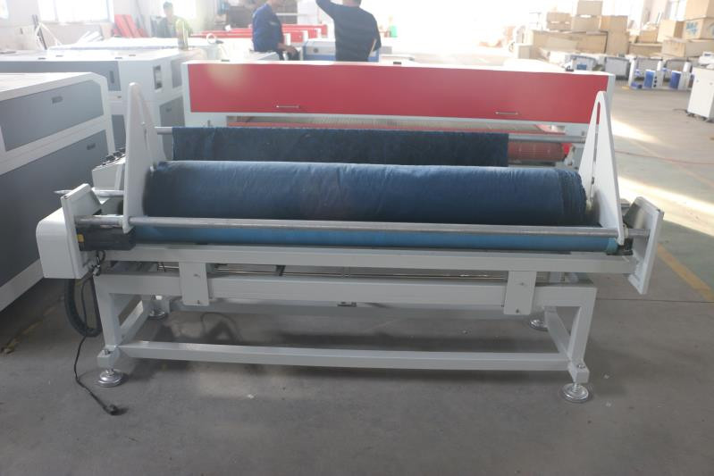 Conveyor Belt auto feeding CO2 Laser cutting Machine 16001000mm (6)