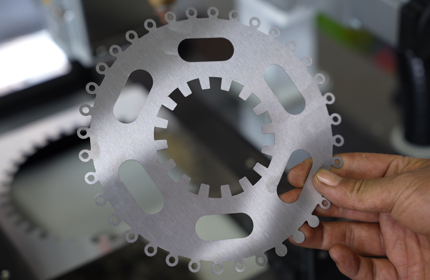 metal cutting machine